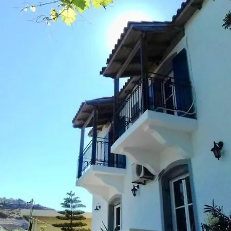 Evdilos' Balcony Exterior photo