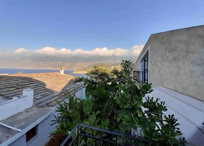 Evdilos\' Balcony