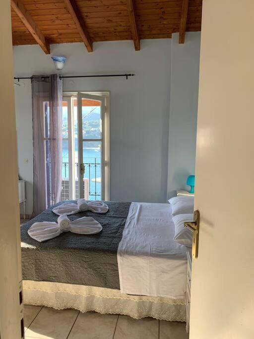 Evdilos' Balcony Holiday home